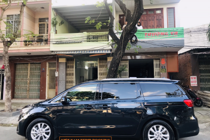 Cho thuê xe Kia Sedona 7 chỗ đánh golf tại Đà Nẵng 