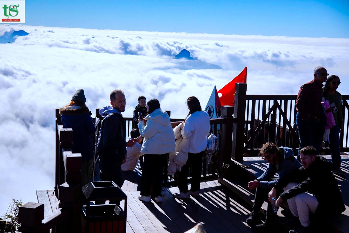 Tour-sapa-cat-cat-ham-rong-fansipan-tu-ha-noi(3)