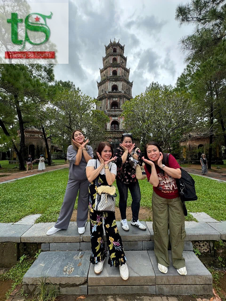 land-tour-da-nang-trai-nghiem-du-lich-mien-trung-tron-ven-dich-vu-uy-tin(8)