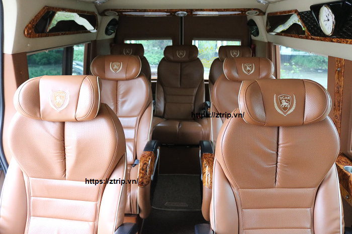 thue-xe-dcar-limousine-9cho-tai-hoi-an%20(5)