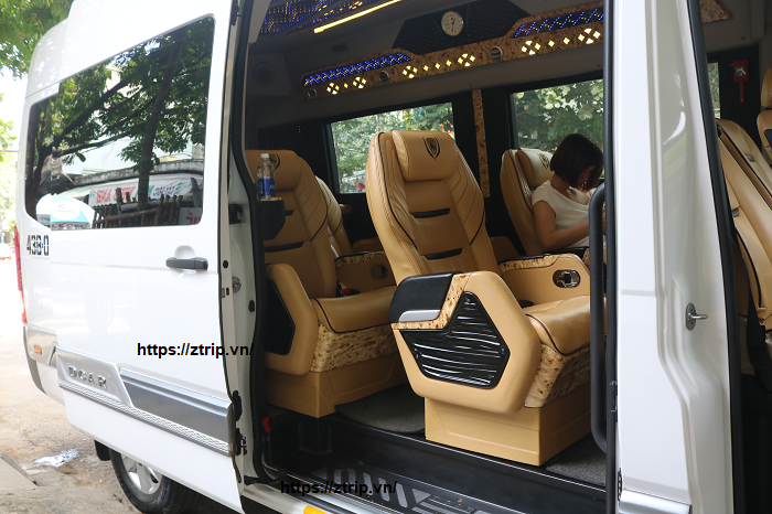 thue-xe-limousine-12ghe-tai-quy-nhon-binh-dinh%20(5)