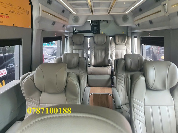 xe-bus-limousine-9-chỗ-đà-nẵng-hội-an