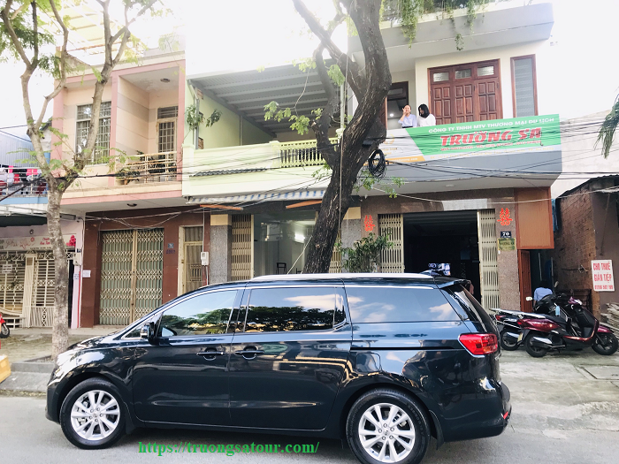 Cho thuê xe hạng sang đi Vinpearl Làng Vân Resort & Villa Đà Nẵng
