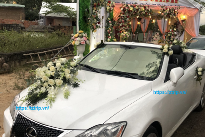Cho thuê xe mui trần màu trắng đám cưới tại Đà Nẵng