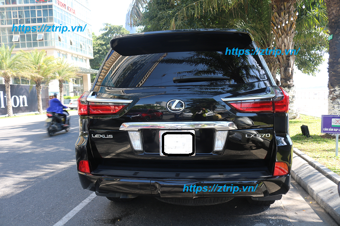 thue-xe-lexus-LX570-chuan-VIP-tai-da-nang%20(1)